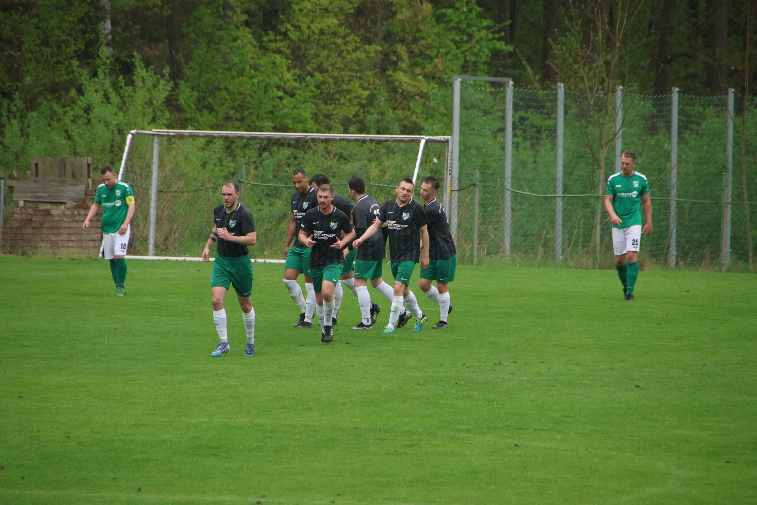 Tannen mit glanzlosem Pflichtsieg im Waldstadion